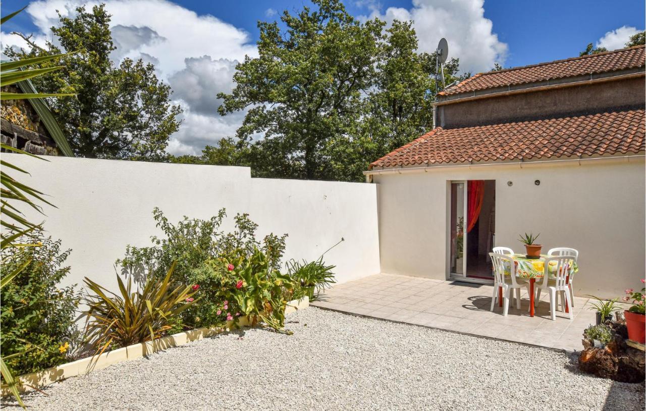 2 Bedroom Lovely Home In St Avaugourd Des Lande Saint-Avaugourd-des-Landes Zewnętrze zdjęcie